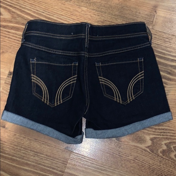 Hollister Jean Shorts - Picture 2 of 3